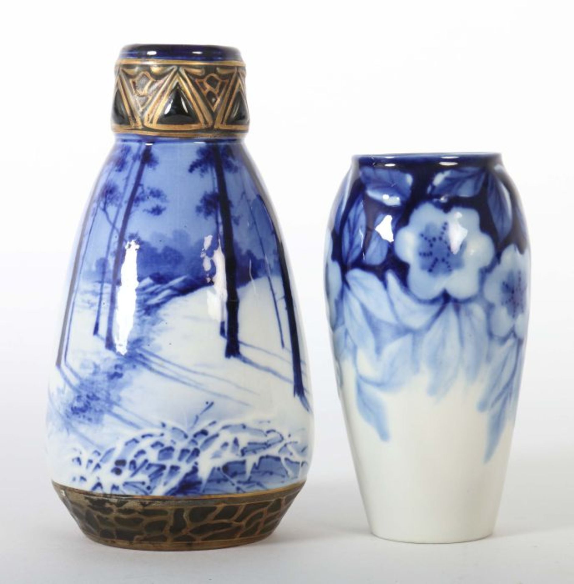 Zwei Vasen Limoges/Wien, Porzellanfabrik Camille Tharaud/Ernst Wahliss, nach 1920/um 1900,