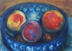 Monogrammist AP "Früchtestillleben", drei Pfirsiche in einer blauen Schale liegend, unten rechts