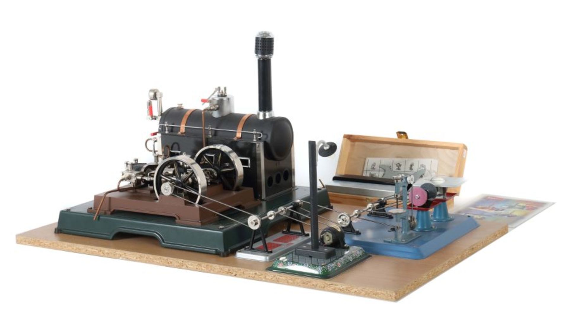 Dampfmaschine, Antriebsmodell Märklin und Wilseco, Dampfmaschine 16051, Replika einer Maschine aus