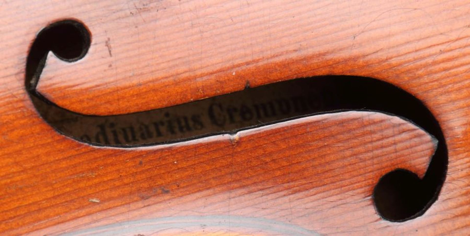 Geige mit 2 Bögen auf innenliegendem Zettel bez: "Antonius Stradivarius Cremonensis Facibat Anno - Bild 3 aus 7