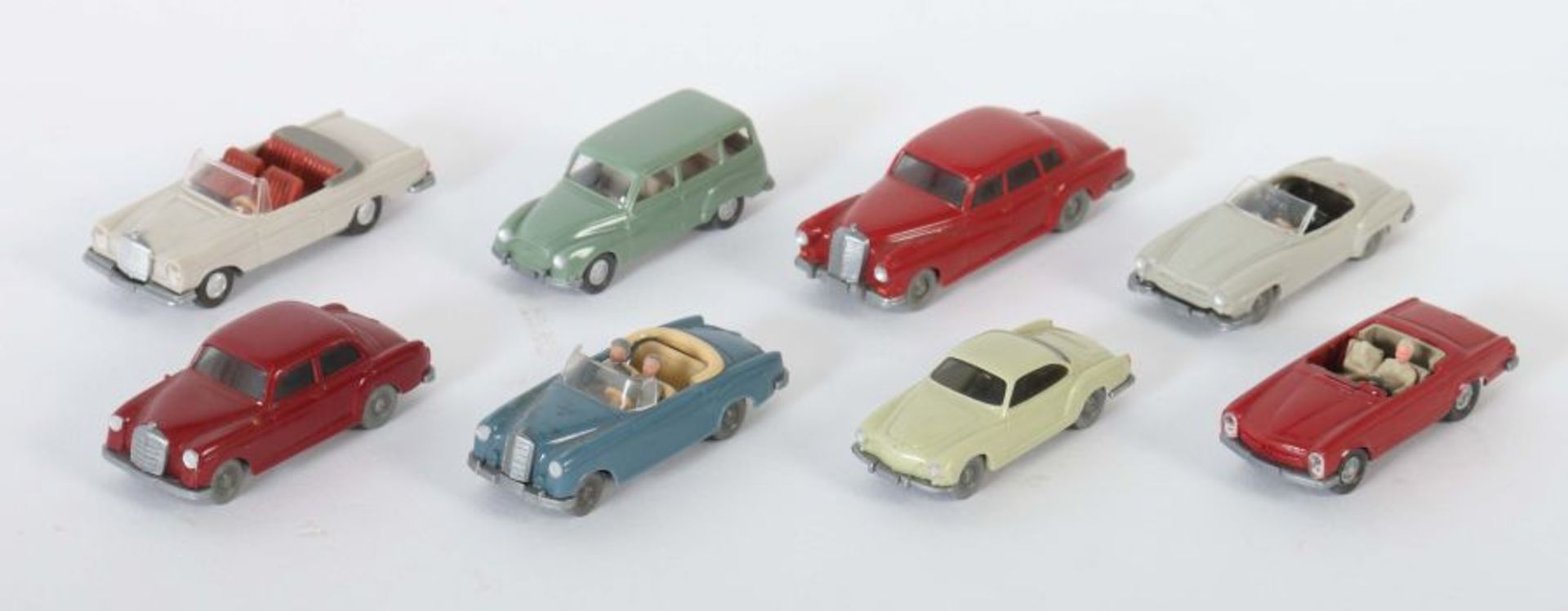 8 PKW Wiking, 1:87, 1960-70er Jahre, 1 x 306 VW Karman Ghia, hellgraugrün?; 1 x 364 DKW Universal,