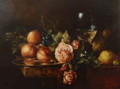Lasek, Andrej geb. 1950, Maler. "Stillleben mit Pfingstrosen", neben einem Glas Wein, Pfirsichen,
