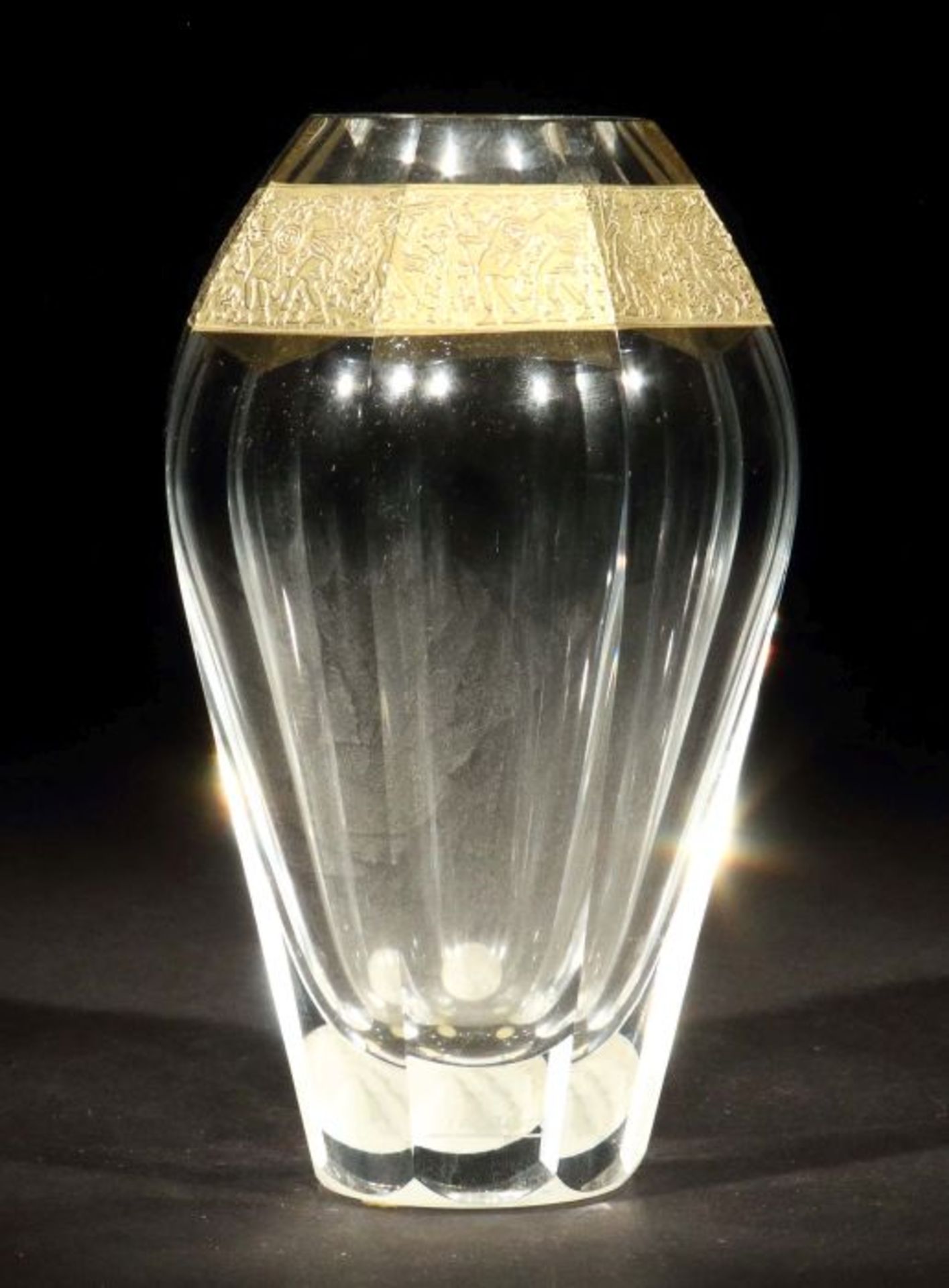 Vase "Fipop" Böhmen, Karlsbad, L. Moser & Söhne, um 1920, massives farbloses Glas, die Wandung - Bild 2 aus 3