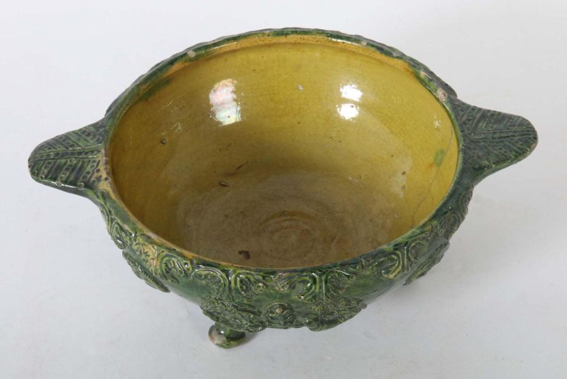 Griffschale Wohl um 1600, Deutschland, Hafnerware, beiger Fayencescherben, grün glasiert, - Bild 2 aus 4