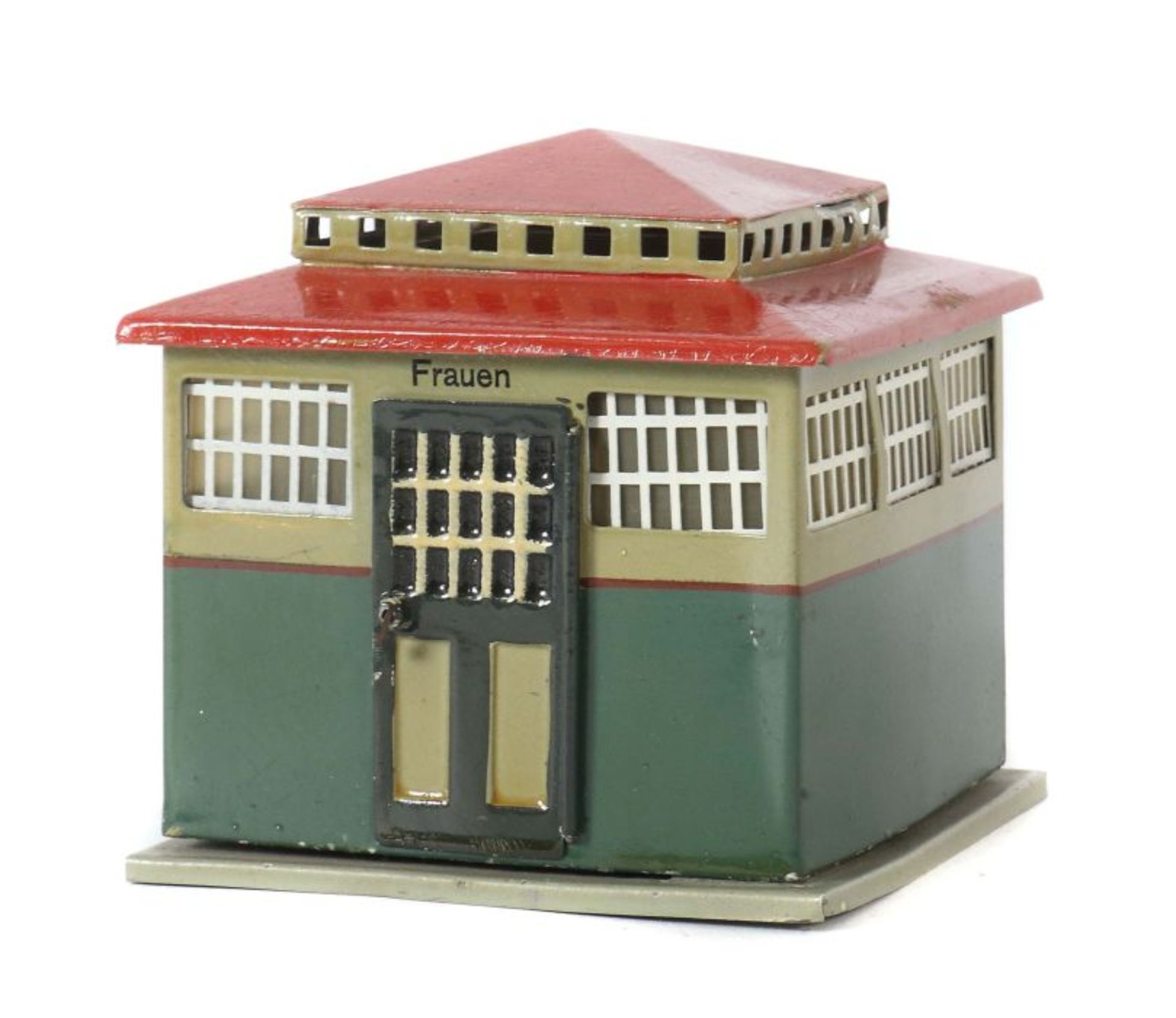 Toilettenhaus Märklin, Spur 0/1, Modell 2599, BZ 1919-1929, quadratisch, 2 Türen zum Öffnen, bez.