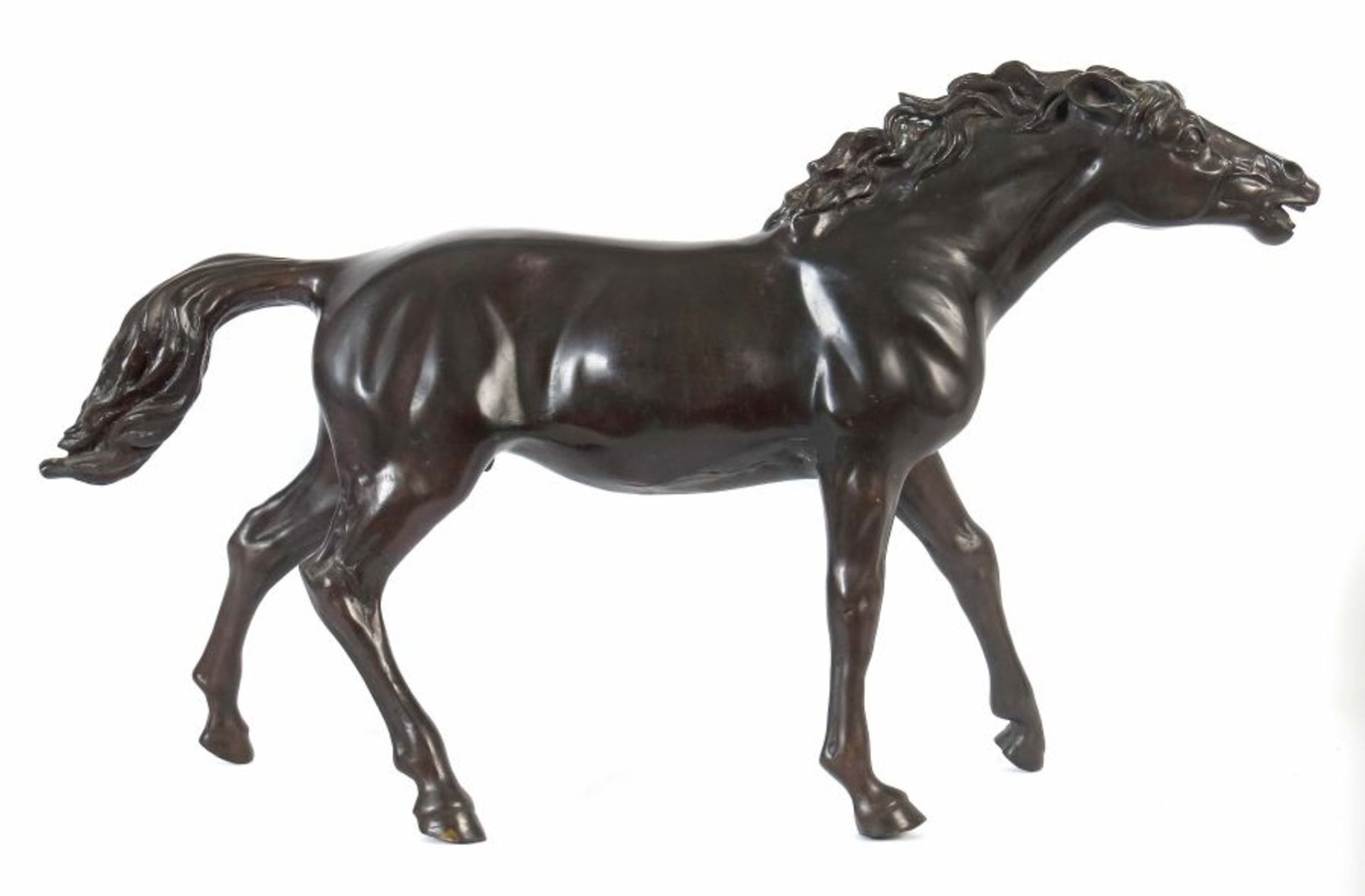 Bildhauer des 20. Jh. "Wieherndes Pferd", vollplastische Ausführung des Tieres in Schrittstellung,