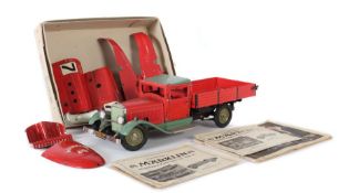 LKW und Rennwagen Märklin Bausatz, ca. 1930er Jahre, Blech, rot und grün lackiert, der LKW 1105 L