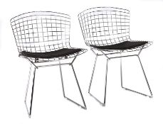 Bertoia, Harry San Lorenzo 1915 - 1978 Pennsylvania, Designer. 2 Stühle "Wire Chair", E: 1950/52,