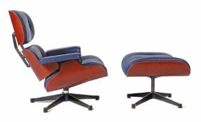 Eames, Charles & Ray US-amerikanisches Designer- und Architektenehepaar. Lounge Chair "670" mit