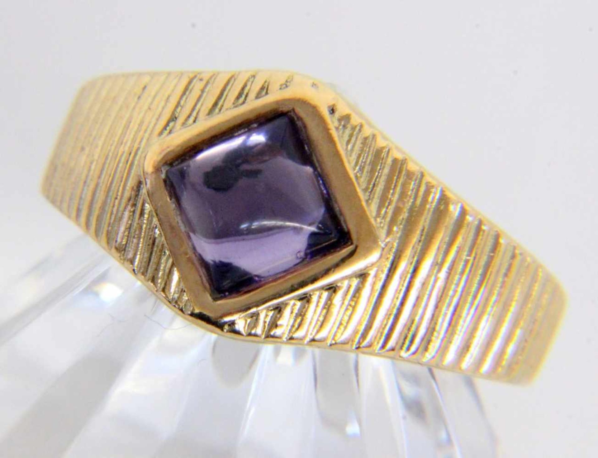 ''A LADIES RING 585/000 rose gold with gemstone. Ring size 60, gross weight approx. 4.68