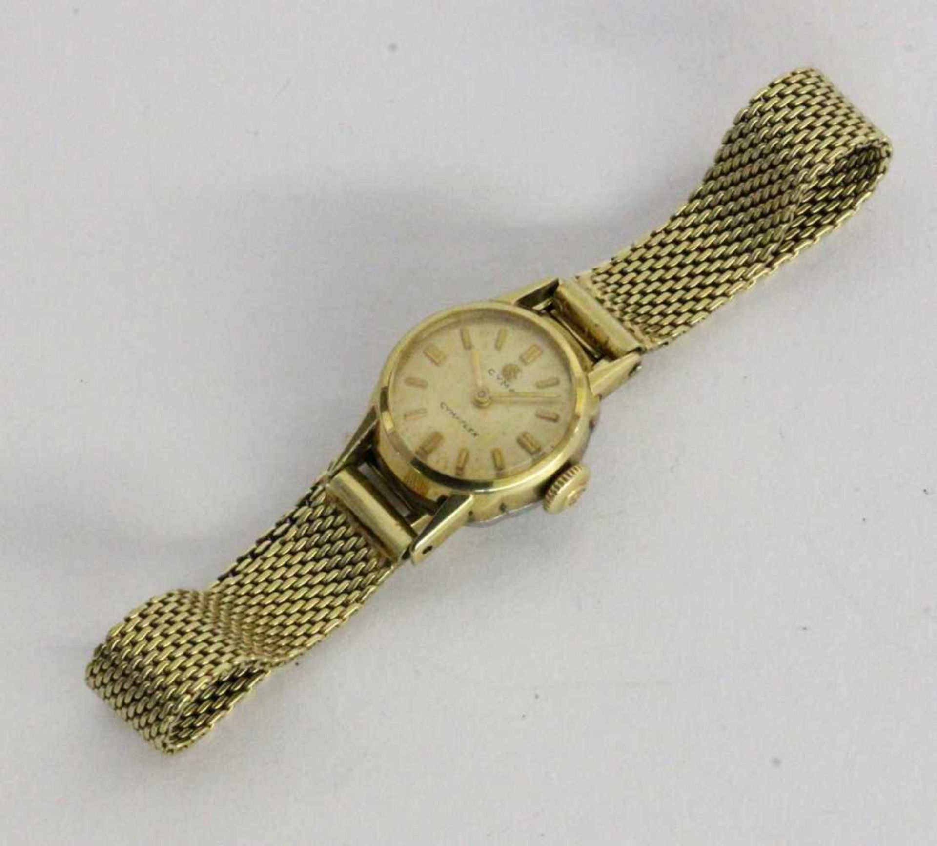 ''A LADIES WRISTWATCH, ''CYMA'' 585/000 yellow gold. 17.5 cm long, gross weight approx.