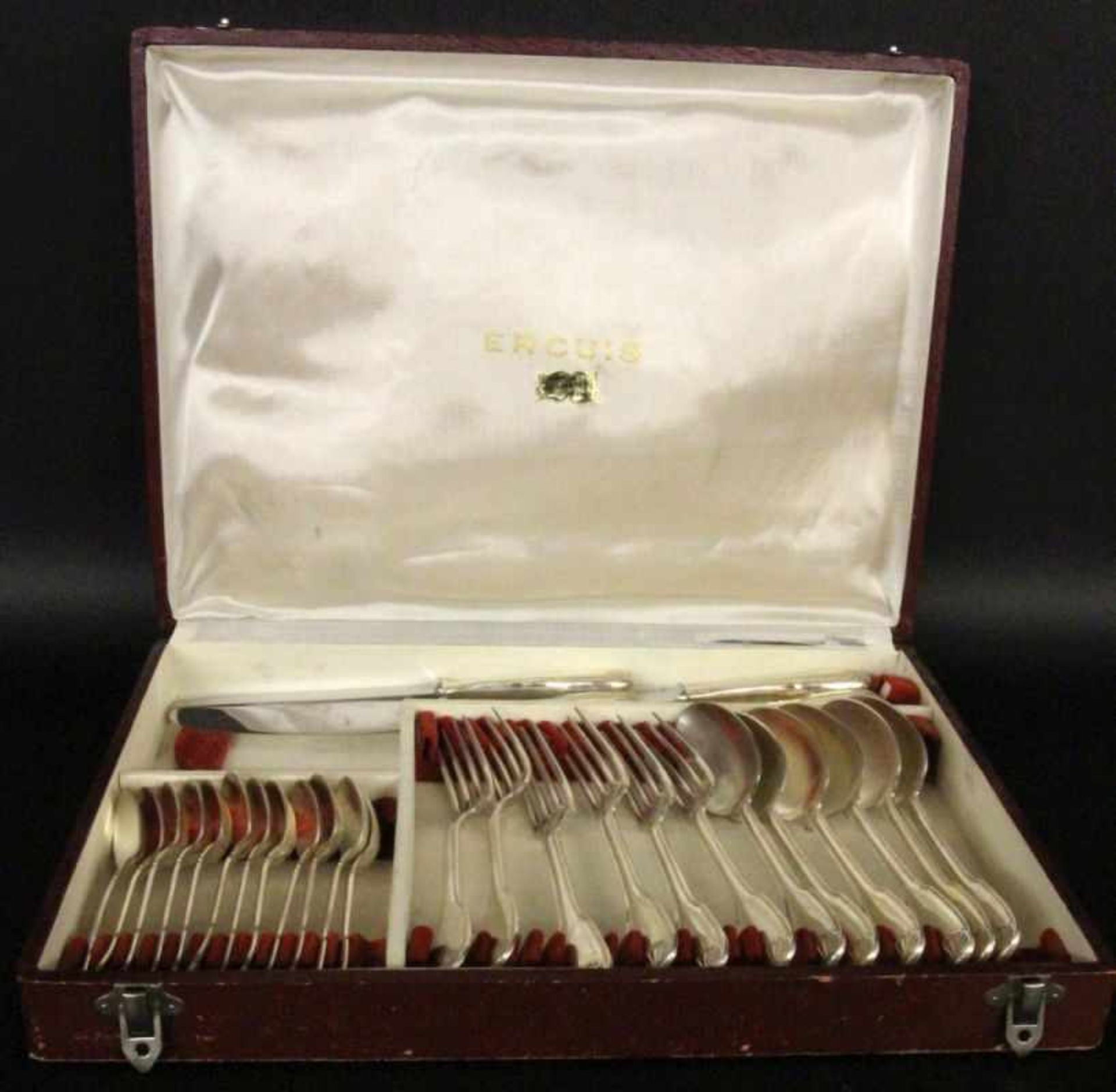 ''A DINNER CUTLERY SET, 30 pieces, for 6 persons. Forks, spoons, knives, dessert spoons and