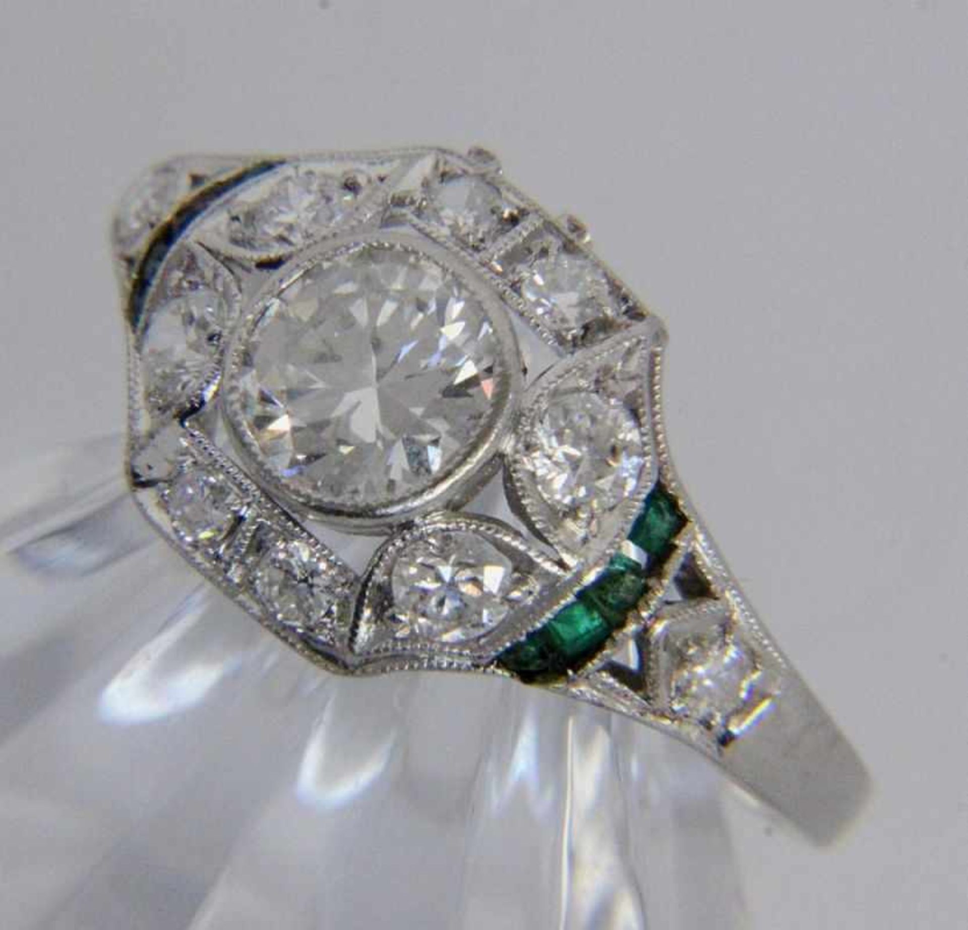 ''AN ART DECO BRILLIANT CUT DIAMOND RING 1920s 750/000 white gold with a brilliant cut