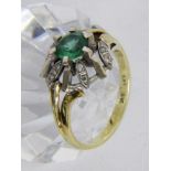 ''A LADIES RING 585/000 yellow gold with tourmaline and small diamonds. Ring size 57, gross