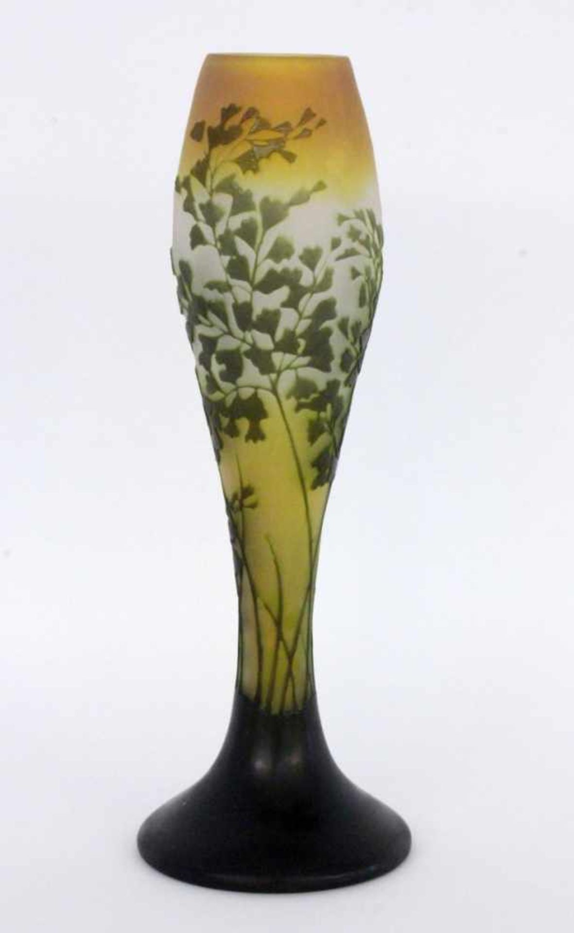 A GALLE CAMEO VASE WITH GINKGO LEAVES Emile Galle, Nancy circa 1900 - 1902 Multi-layered,