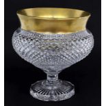 A LARGE CRYSTAL BOWL Footed bowl made of colourless crystal glass with brilliant cut. Gilt