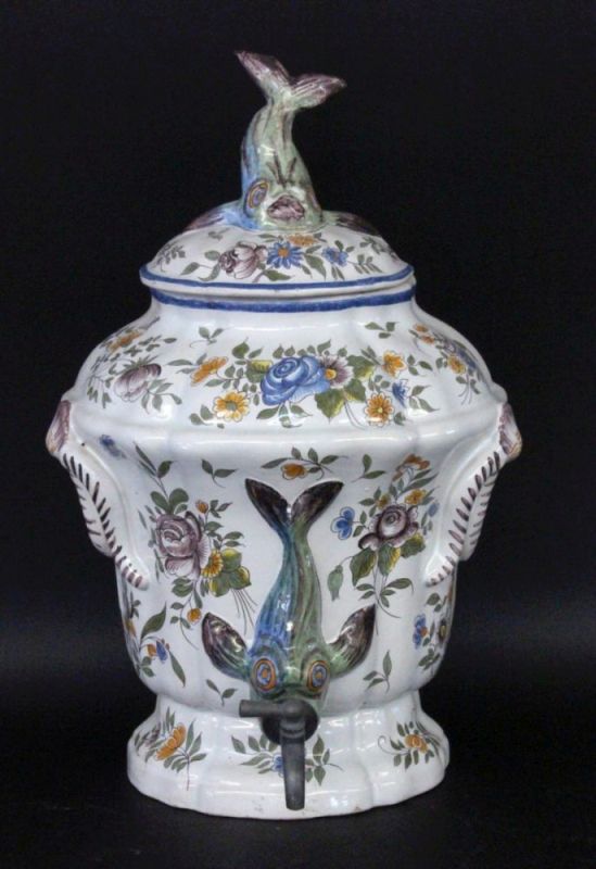 A WALL FOUNTAIN Faience, painted. 42 cm high. Glued cover. Keywords: ceramics, pottery,