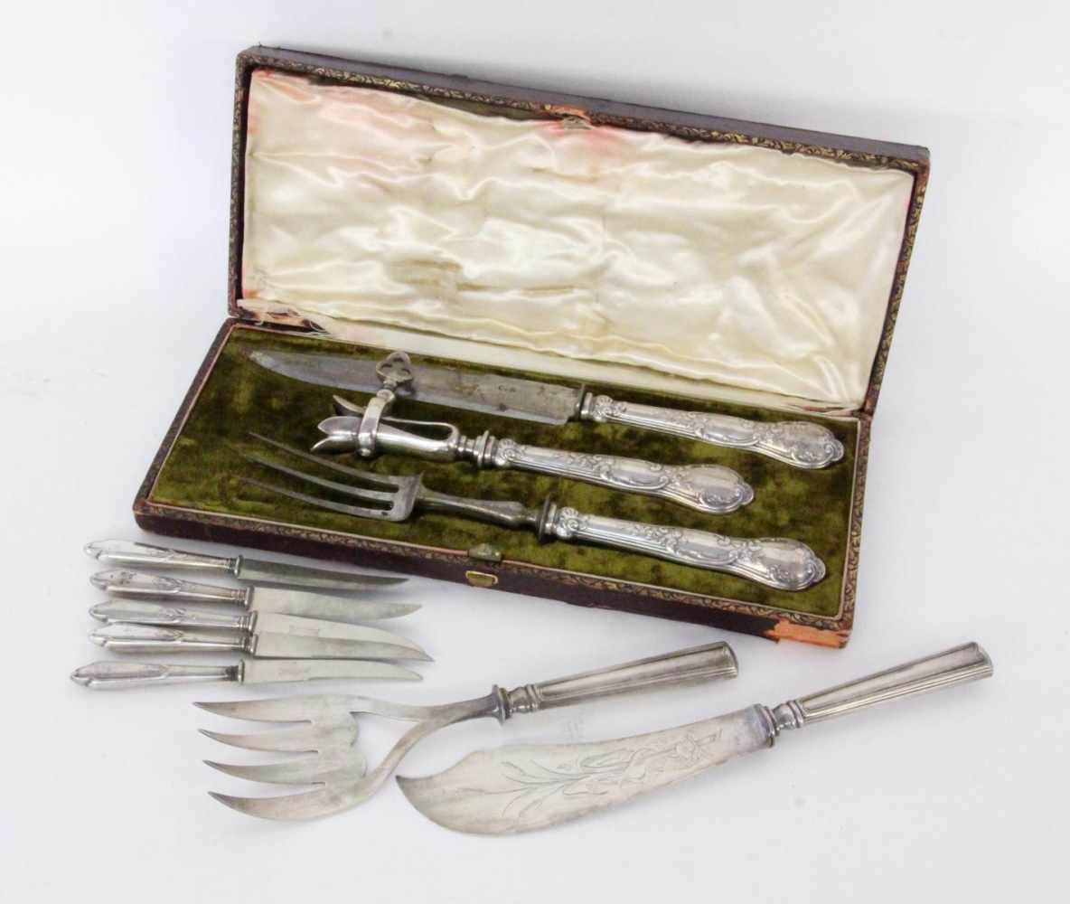 A LOT OF SERVING CUTLERY 3-piece carving cutlery in a box. 2-piece Christofle serving