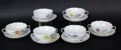 A SET OF 6 SOUP BOWLS WITH SAUCERS Meissen, 20th century Colourfully painted in with''Deutsche