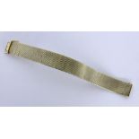 A BRACELET 585/000 yellow gold. 19 cm long, width 1.5 cm. Approx. 35 grams. Keywords: