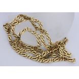 A FLAT CURB NECKLACE 333/000 yellow gold. 67 cm long, endless. Approx. 40 grams. Keywords: