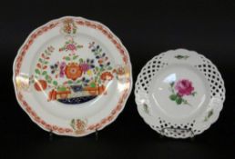 TWO DECORATIVE PLATES Meissen circa 1900 Painted with red rose and Tischchenmuster (table