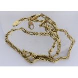 A NECKLACE 585/000 yellow gold with carabiner clasp. 45.5 cm long, approx. 9.2 grams. Keywords: