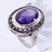 A LADIES RING 585/000 white gold with amethyst. Ring size 56, gross weight approx. 6.4