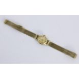 A LADIES WRISTWATCH ''CYMA'' Strap 585/000 yellow gold, gilt case. 17.5 cm long. Gross