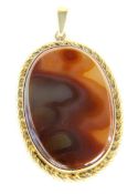 ANHÄNGER MIT ACHATSilber vergoldet. 50x30mmA PENDANT WITH AGATE Silver, gold-plated. 50 x 30 mm.