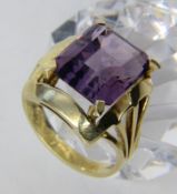 DAMENRING585/000 Gelbgold mit Amethyst. Ringgr. 57, Brutto ca. 8,6gA LADIES RING 585/000 yellow gold