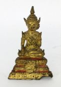 SITZENDER BUDDHAThailand, 19.Jh. Bronze vergoldet. H.16cm. AltersschädenA SITTING BUDDHA Thailand,