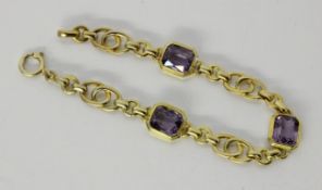 ARMBANDSilber vergoldet mit Amethysten. L.18cmA BRACELET Silver, gold-plated with amethysts. 18 cm