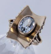 DAMENRING333/000 Gelbgold mit Aquamarin. Ringgr. 51, Brutto ca. 3,6gA LADIES RING 333/000 yellow