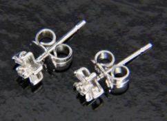 PAAR OHRSTECKER585/000 Weissgold mit DiamantenA PAIR OF STUD EARRINGS 585/000 white gold with