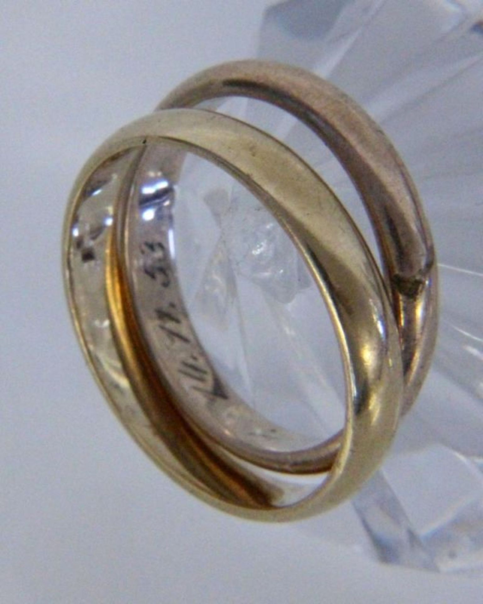 PAAR EHERINGE333/000 Gelbgold. Ringgr. 52 und 56. Brutto ca. 5gA PAIR OF WEDDING RINGS 333/000