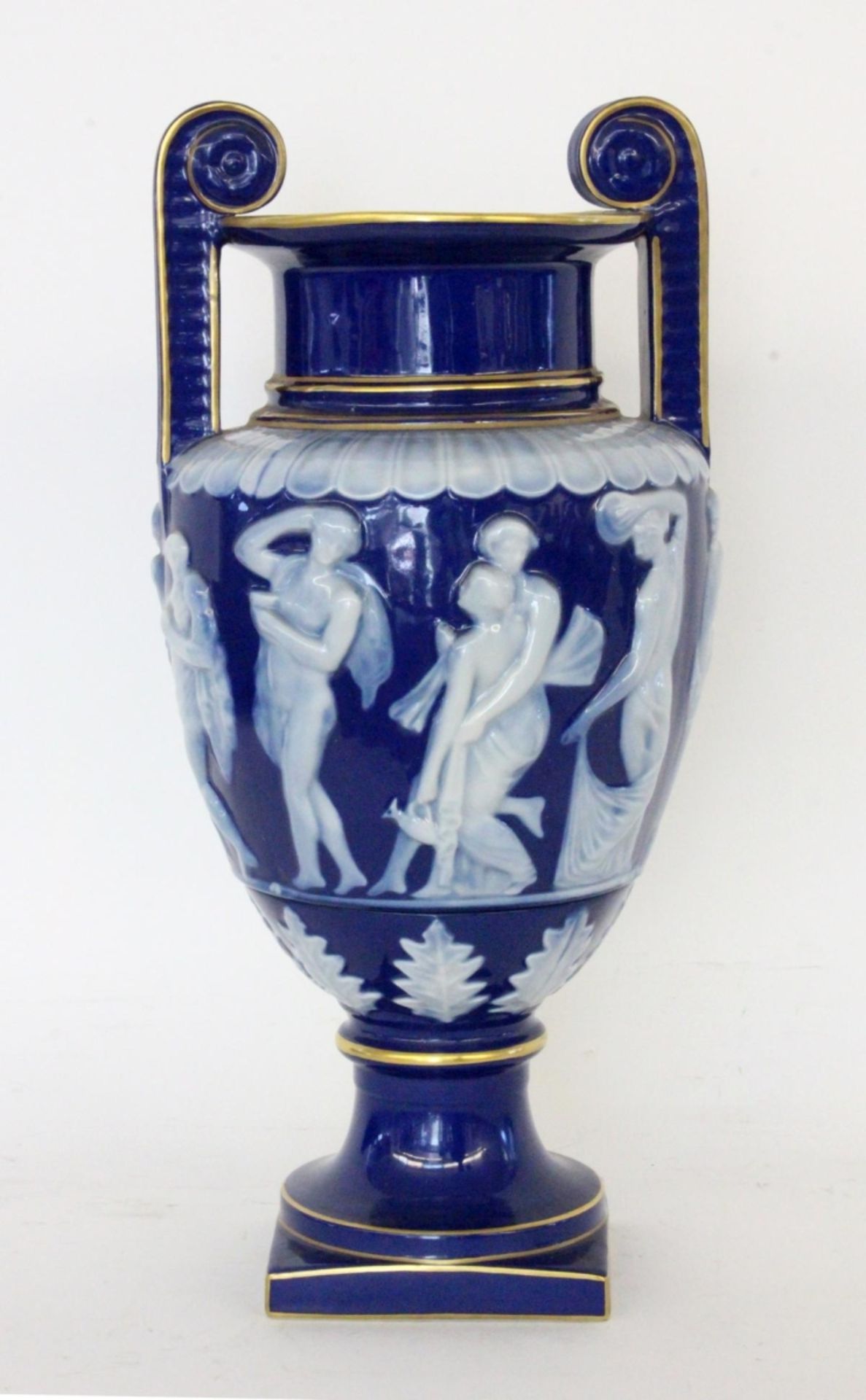 PÂTE-SUR-PÂTE KRATERVASECamille Tharaud, Limoges um 1920/30 Kobaltblauer Fond mit tanzenden