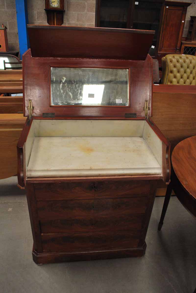 A VICTORIAN MAHOGANY LIFT TOP DRESSING TABLE WITH SLIDING TOP FITTED WITH MIRROR & MARBLE LINING