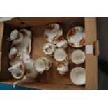 ROYAL ALBERT OLD COUNTRY ROSES 15PC COFFEE SERVICE PLUS SANDWICH PLATE & 2-PC EGG