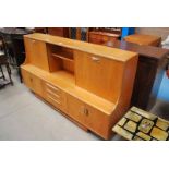 1970'S TEAK SIDEBOARD WITH SUPERSTRUCTURE