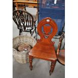 VICTORIAN MAHOGANY HALL CHAIR WITH OVAL SHIELD BACK