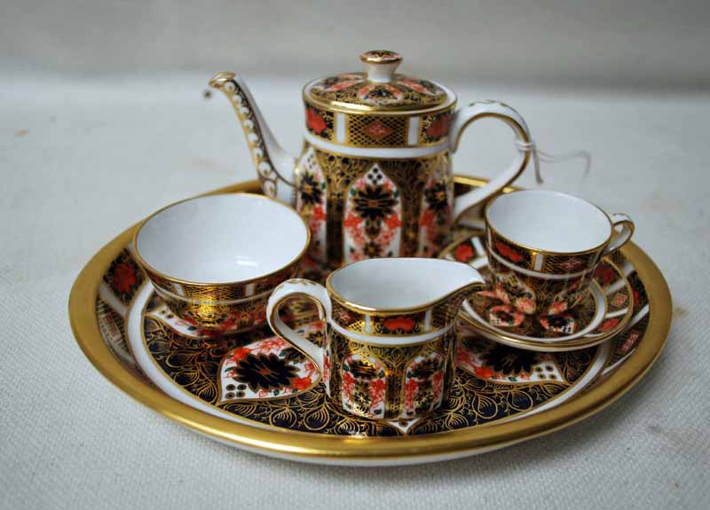 A Royal Crown Derby six-piece Child's Tea for One, Imari 1128 pattern including, Tea Pot, Tea Cup