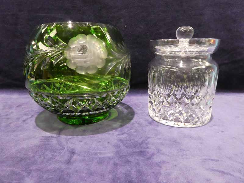 A Bohemian emerald green cut glass bowl with foliate decoration above a lattice cut band, 18cm