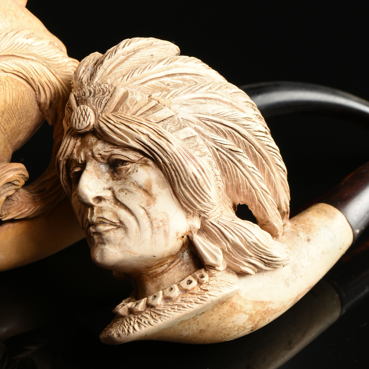 TWO MEERSCHAUM PORTRAIT TOBACCO PIPES, LATE 19TH/EARLY 20TH CENTURY, carved in the form of a - Image 3 of 9