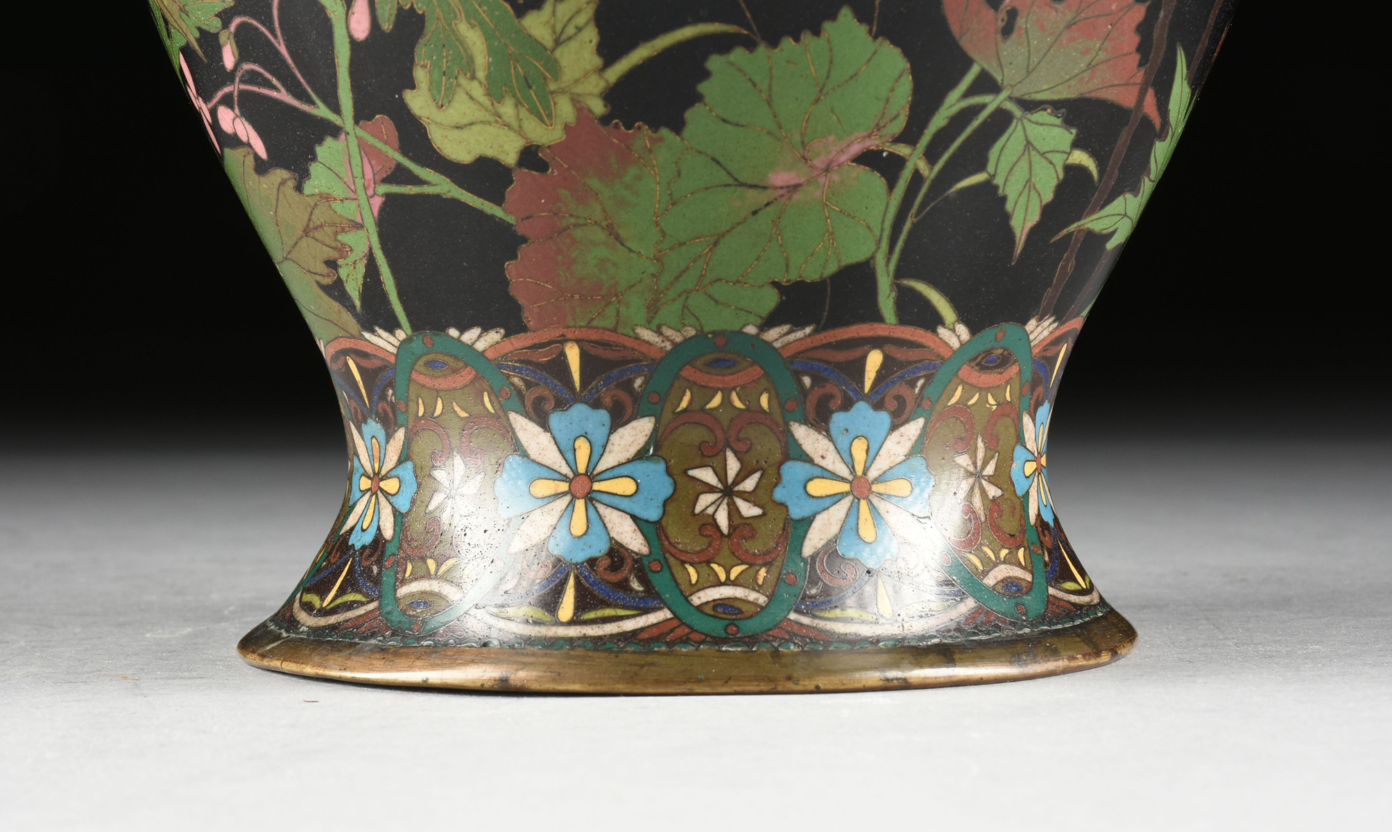 A PAIR OF ANTIQUE JAPANESE BLACK GROUND CLOISONNÃ‰ VASES WITH STANDS, TAISHO PERIOD (1912-1926), - Image 5 of 11