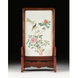 A QING DYNASTY (1644-1912) FAMILLE ROSE ENAMELED PORCELAIN PLAQUE ON STAND, CIRCA 1864, enameled