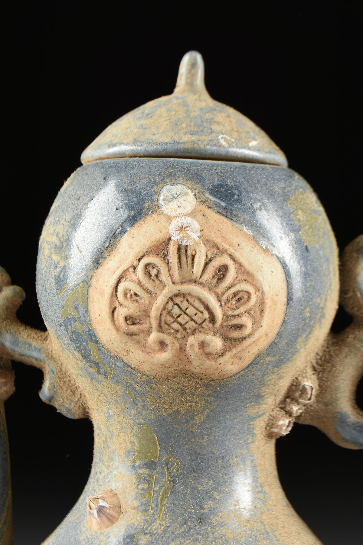 A VIETNAMESE/ANNAMESE BLUE GLAZED DOUBLE GOURD PORCELAIN EWER, SHIPWRECK ARTIFACT, 15TH/16TH - Image 2 of 11