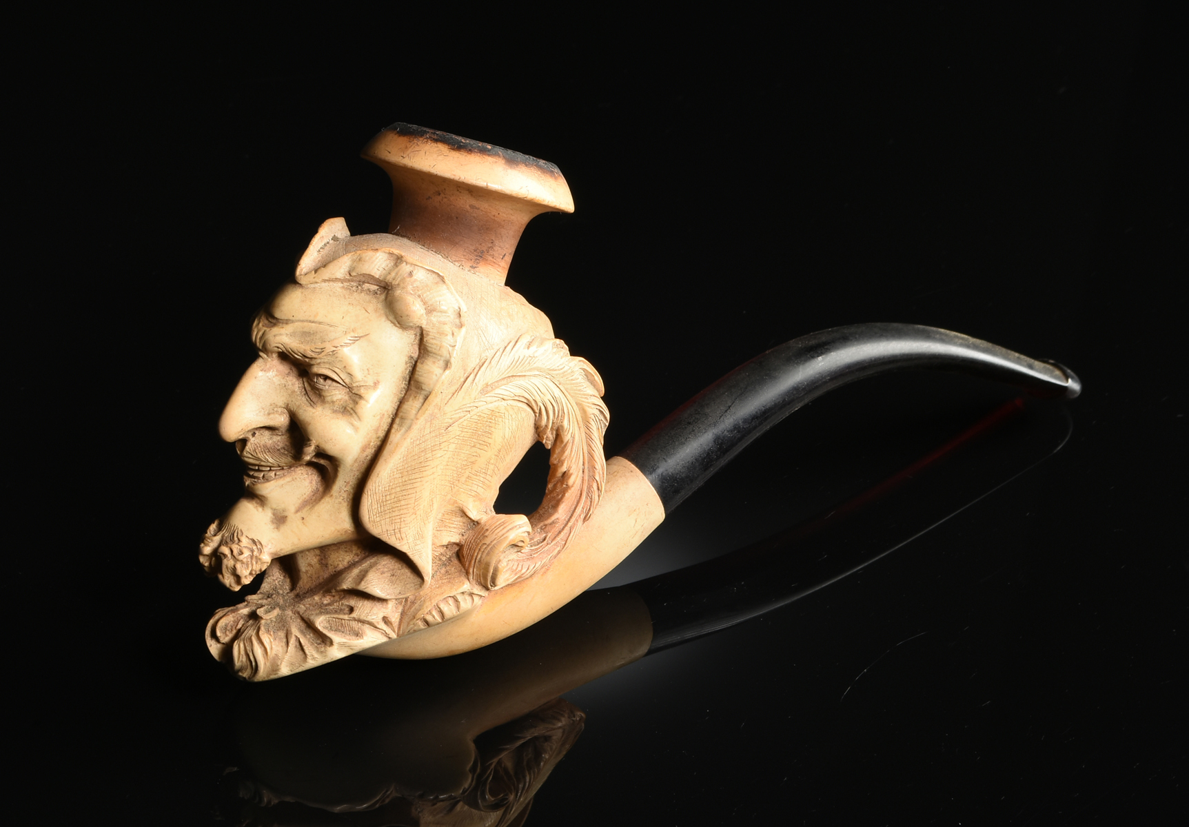 TWO MEERSCHAUM PORTRAIT TOBACCO PIPES, LATE 19TH/EARLY 20TH CENTURY, carved in the form of a - Image 5 of 9