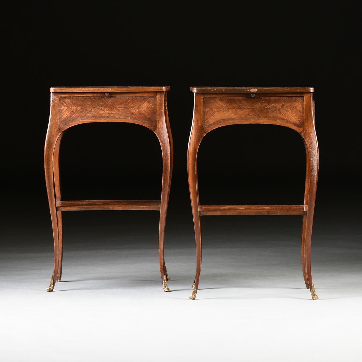 A PAIR OF LOUIS XV STYLE TULIPWOOD AND MARQUETRY INLAID TABLES Ã€ Ã‰CRIRE, LATE 19TH/EARLY - Image 2 of 11