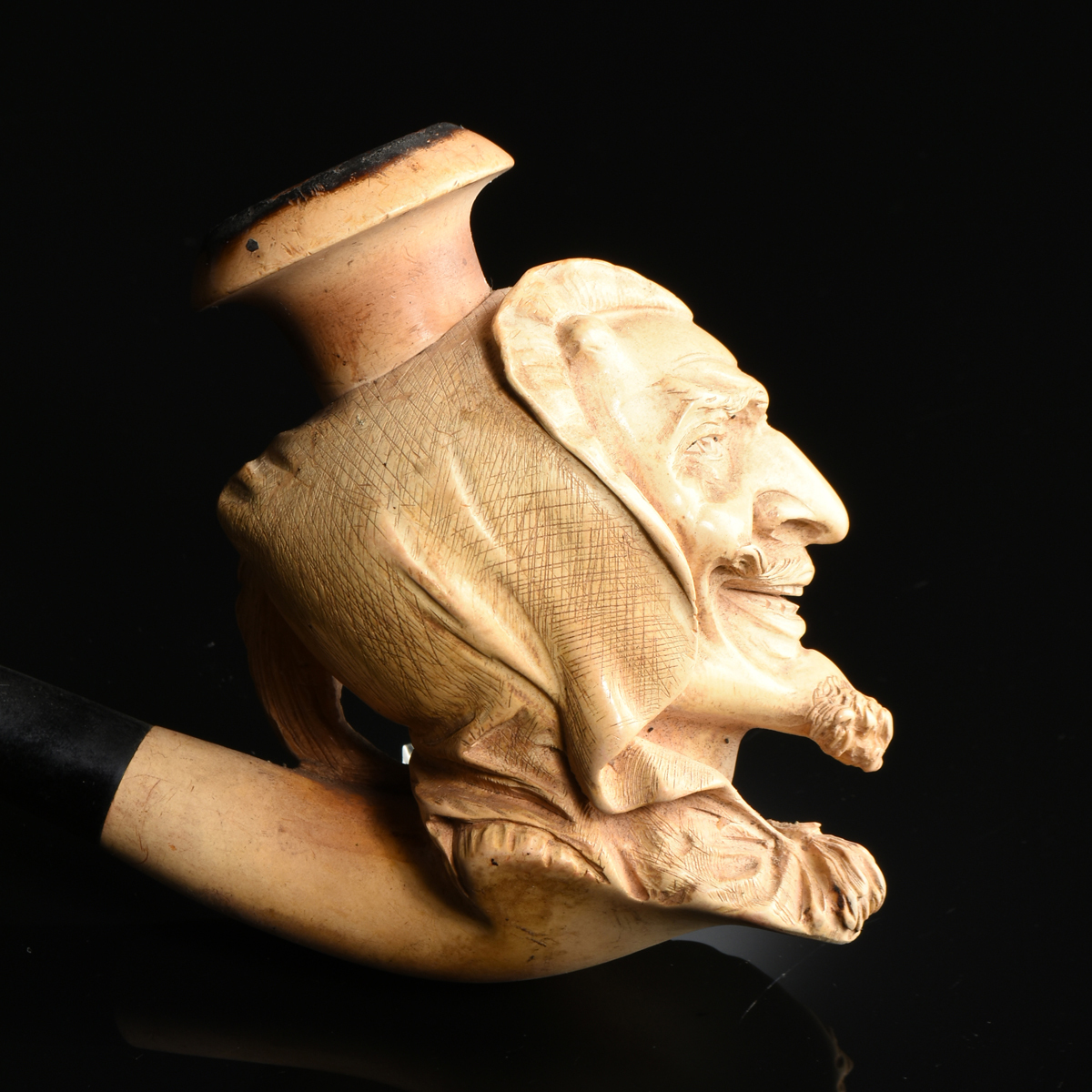 TWO MEERSCHAUM PORTRAIT TOBACCO PIPES, LATE 19TH/EARLY 20TH CENTURY, carved in the form of a - Image 6 of 9